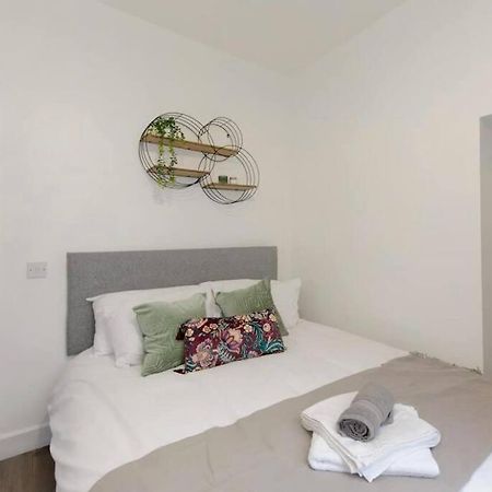 Cozy 1 Bedroom Flat In Blackpool Bagian luar foto